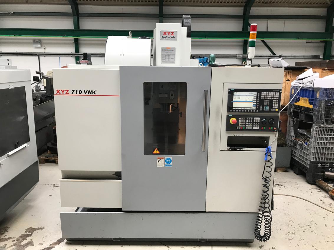 Xyz Vmc Vertical Machining Centre With Siemens Control Year