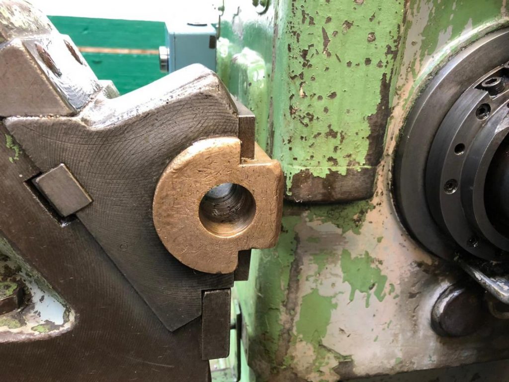 SYKES 3C Double Helical Gear Shaper complete with change gears, guides