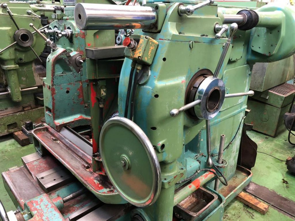 SYKES 3C Double Helical Gear Shaper complete with change gears, guides