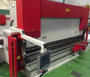 Used MORGAN RUSHWORTH PBXS CNC 4100/300 Hydraulic Downstroking Pressbrake