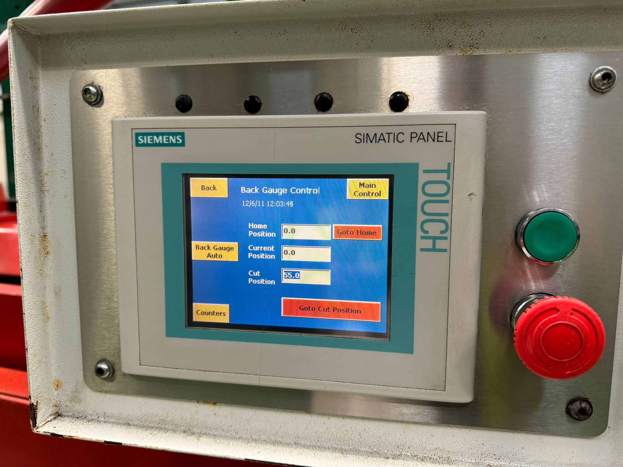 Shearing/CINCINNATI 1012 Auto Shear. Capacity 12′ x 10swg . Recently fully rebuilt with Siemens Simatic Touch Screen NC Backgauge