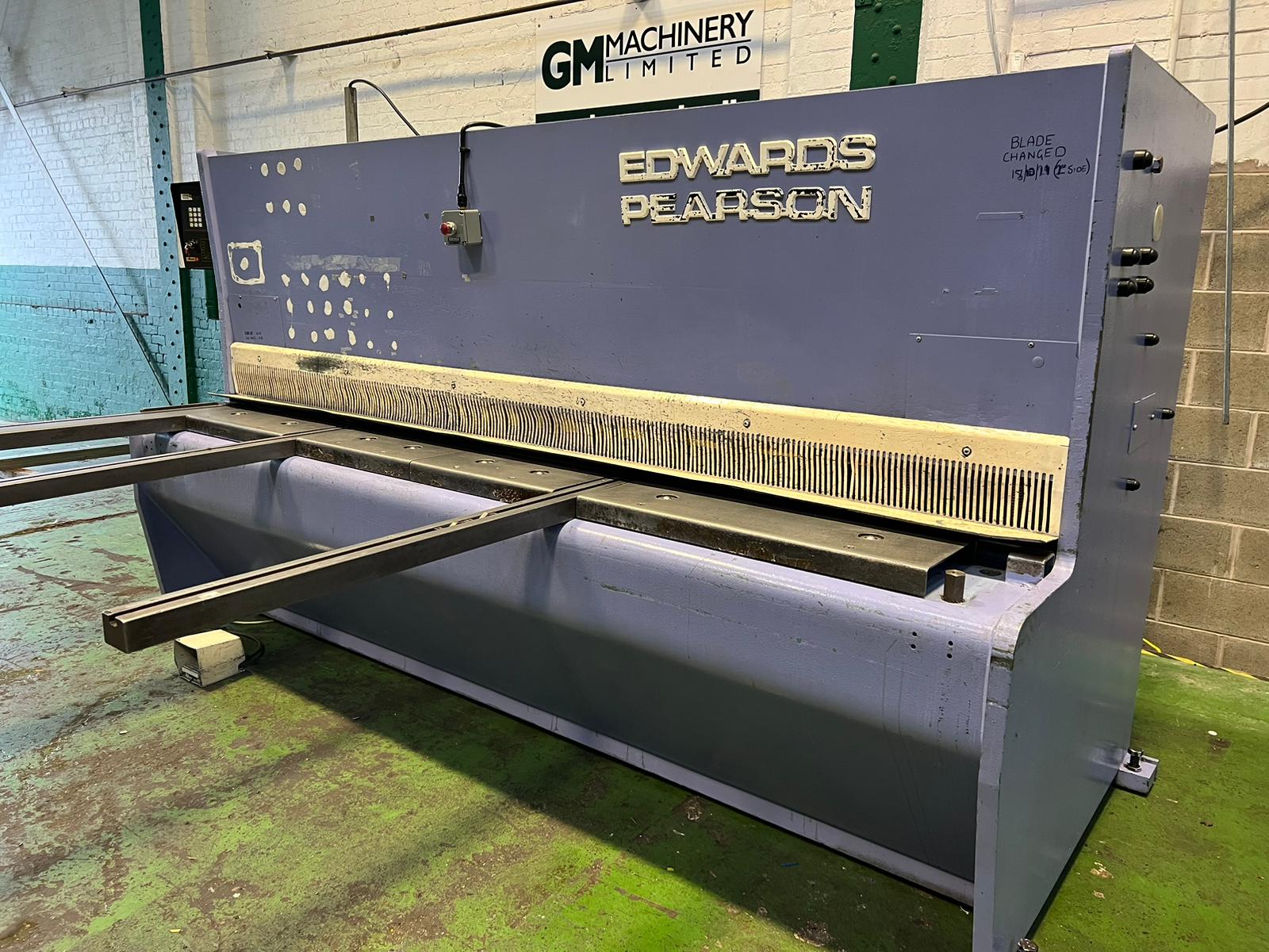 Shearing/EDWARDS PEARSON Model VE10/3000 Hydraulic Guillotine with Swissax 2000 NC Backgauge.Year 1993