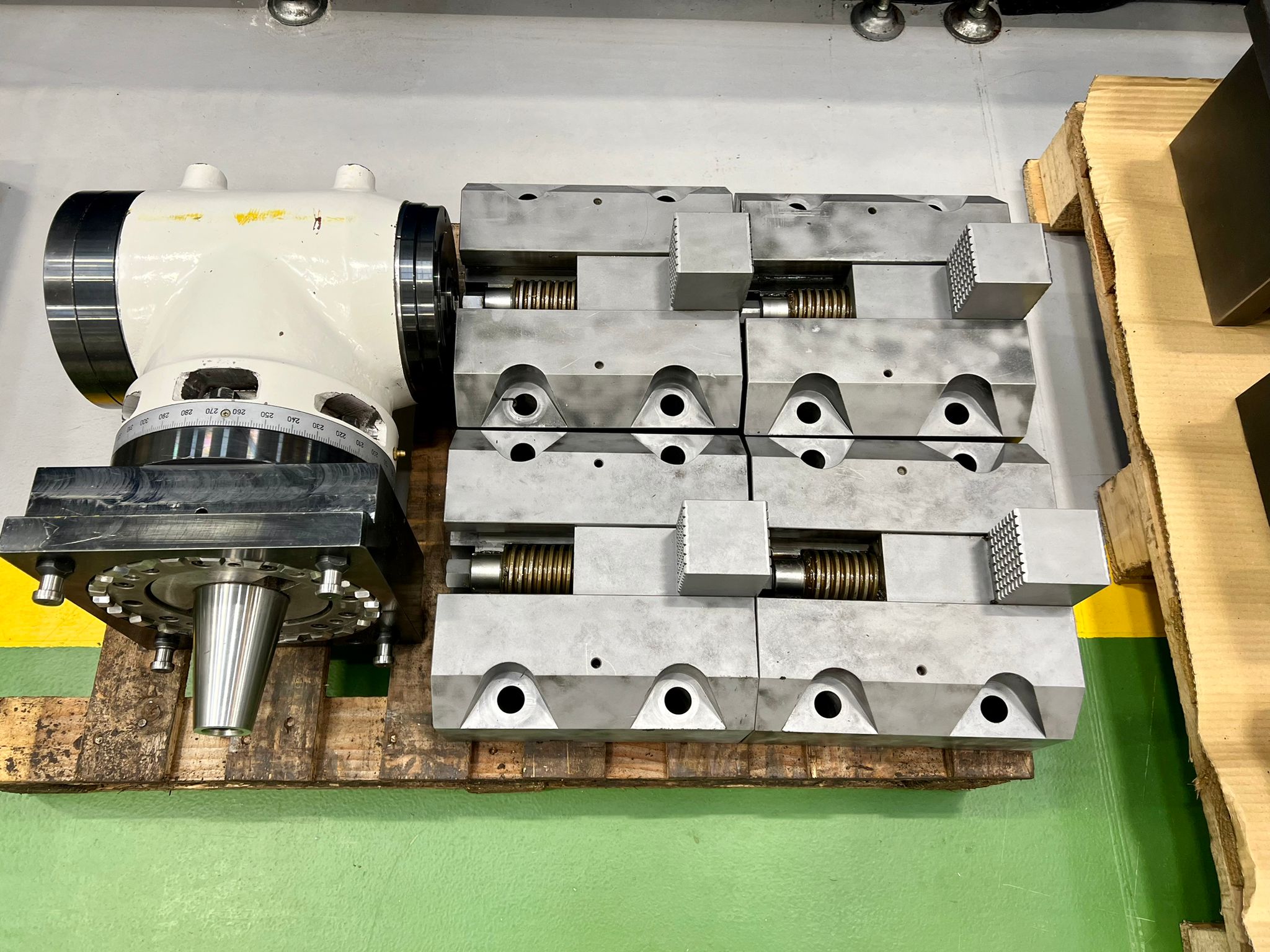 Vertical Lathes/HNK Model VTC14/16 Vertical Turning Centre with C Axis, Live Spindle, Driven Tooling, Universal Milling Attachment. Fanuc 18i-TB Control. Year 2011.